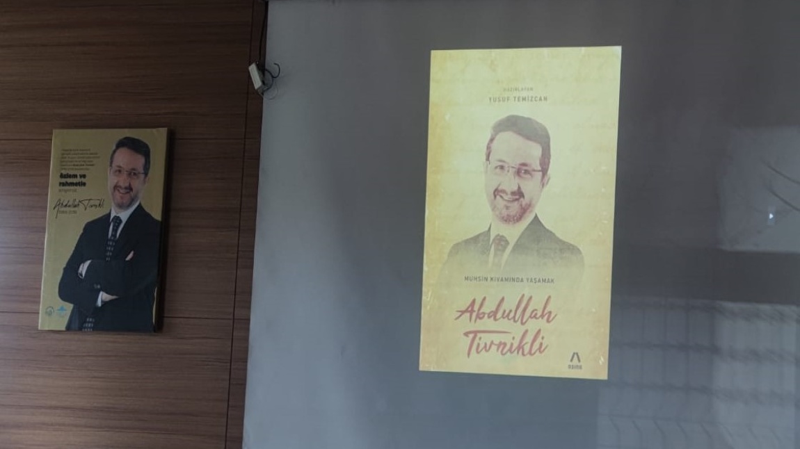 Abdullah Tivnikli Beyefendi'yi Rahmetle Andık 